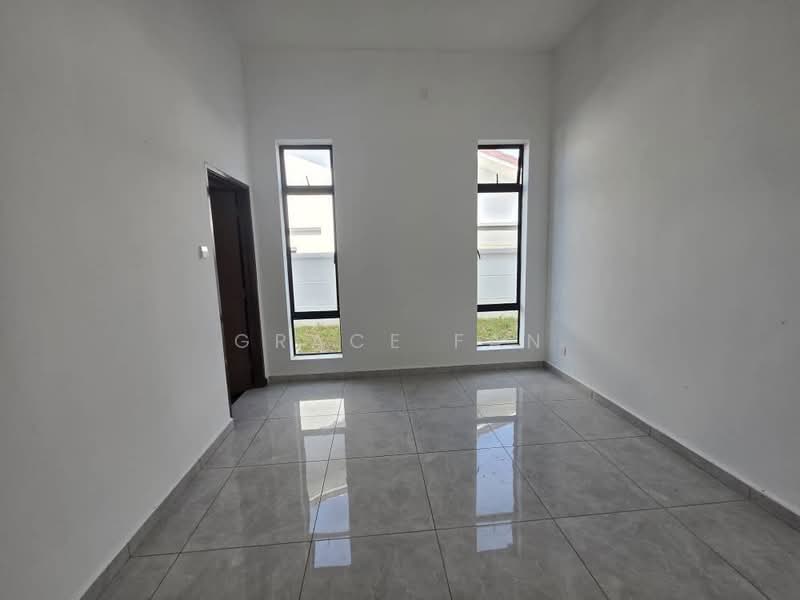 Rumah Banglo untuk Dijual di Taman Sri Tengah (Kluang) - Grace Fan - PropertyGuru.com.my