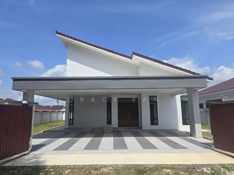 Rumah Banglo untuk Dijual di Taman Sri Tengah (Kluang) - Grace Fan - PropertyGuru.com.my