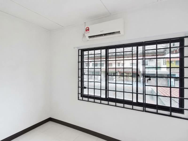 Rumah Teres 2 Tingkat untuk Disewa di Taman Damai Jaya (Skudai) - Alfred Yap - Interior - PropertyGuru.com.my