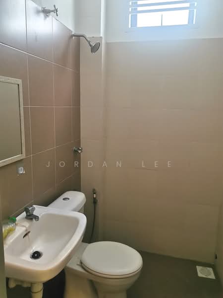 Rumah Teres 3-Tingkat untuk Disewa di Ujong Pasir (Melaka) - Jordan Lee - Bathroom - PropertyGuru.com.my