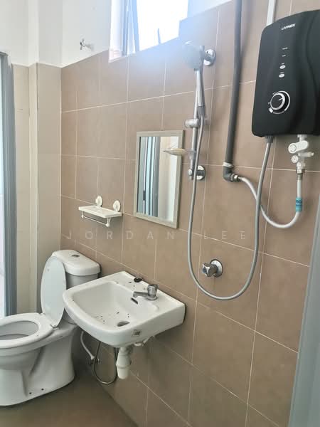 Rumah Teres 3-Tingkat untuk Disewa di Ujong Pasir (Melaka) - Jordan Lee - Bathroom - PropertyGuru.com.my