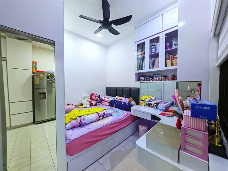 1-storey Terraced House for Sale in Permas Jaya (Johor Bahru) - Karl Lim - Bedroom - PropertyGuru.com.my