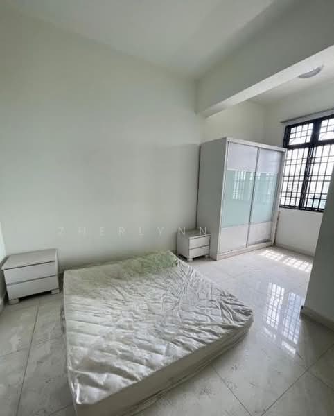 Pangsapuri untuk Dijual di Bukit Dumbar Permai - Zherlynn Ho - Bedroom - PropertyGuru.com.my