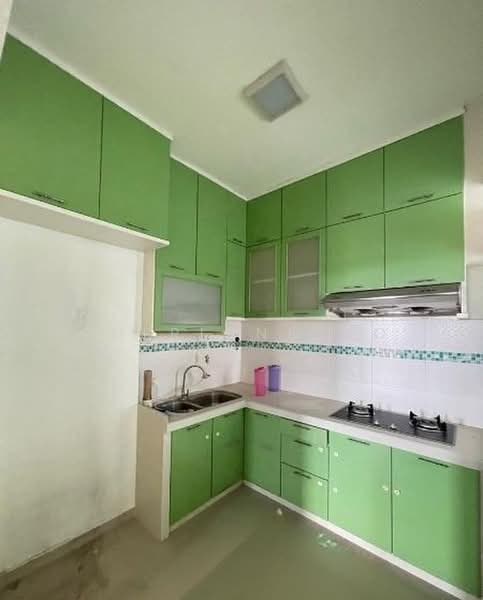 Pangsapuri untuk Dijual di Bukit Dumbar Permai - Zherlynn Ho - Kitchen - PropertyGuru.com.my