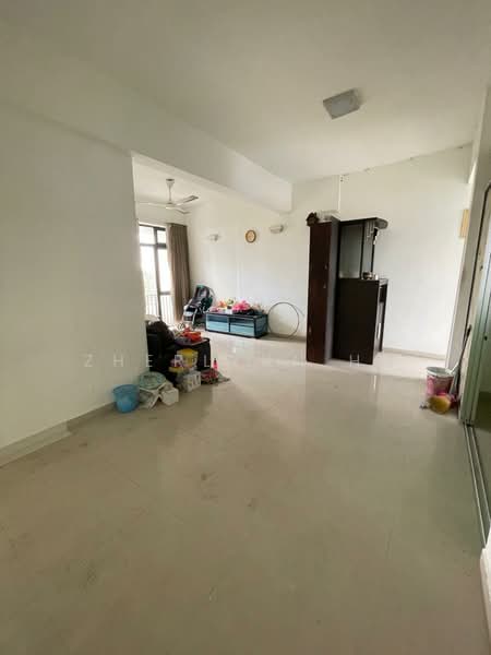 Pangsapuri untuk Dijual di Bukit Dumbar Permai - Zherlynn Ho - Living Room - PropertyGuru.com.my