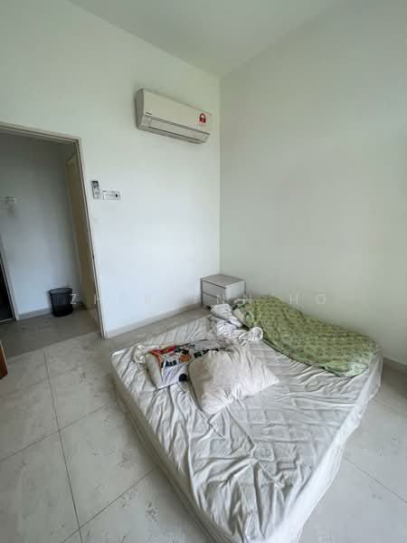 Pangsapuri untuk Dijual di Bukit Dumbar Permai - Zherlynn Ho - Bedroom - PropertyGuru.com.my