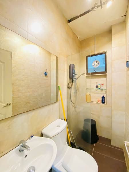 2-storey Terraced House for Sale in Bukit Jelutong (Shah Alam) - Adzura Zamedin - Bathroom - PropertyGuru.com.my
