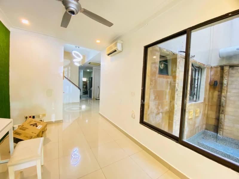 2-storey Terraced House for Sale in Bukit Jelutong (Shah Alam) - Adzura Zamedin - Interior - PropertyGuru.com.my