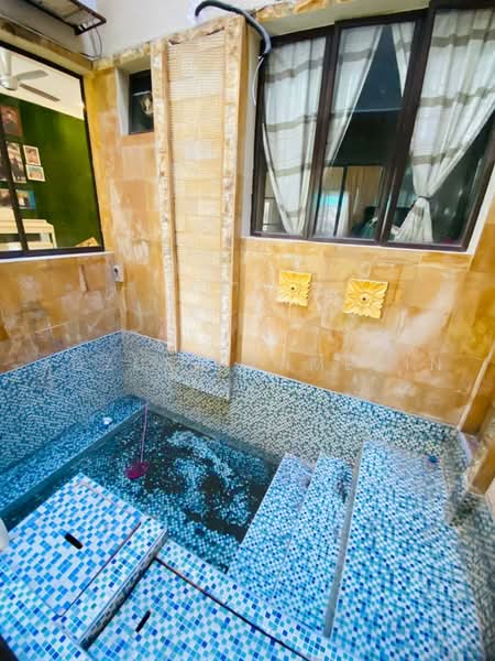 2-storey Terraced House for Sale in Bukit Jelutong (Shah Alam) - Adzura Zamedin - Pool - PropertyGuru.com.my