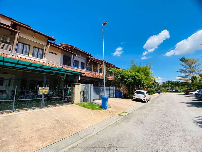 2-storey Terraced House for Sale in Bukit Jelutong (Shah Alam) - Adzura Zamedin - PropertyGuru.com.my