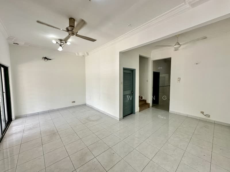 2-storey Terraced House for Sale in Taman Puchong Prima (Puchong) - Austin Wong - Living Room - PropertyGuru.com.my
