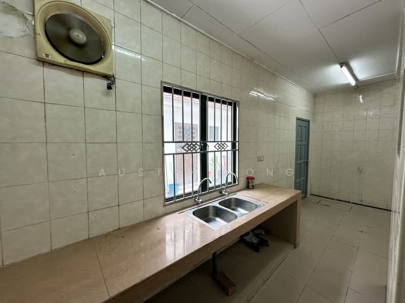 2-storey Terraced House for Sale in Taman Puchong Prima (Puchong) - Austin Wong - Kitchen - PropertyGuru.com.my