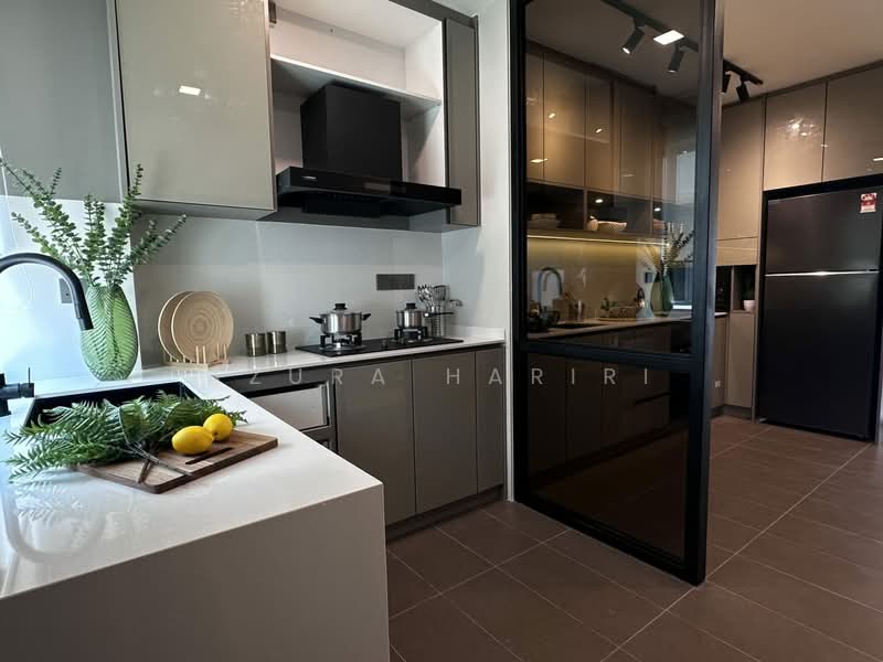 Rumah Teres 3 Tingkat untuk Dijual di Bandar Nusa Rhu (Shah Alam) - Azura Hariri - Kitchen - PropertyGuru.com.my