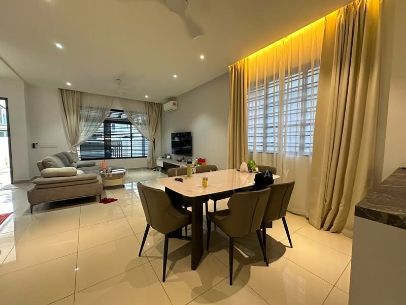 2-storey Terraced House for Sale in Taman Desa Tebrau (Tebrau) - William Tay - Living Room - PropertyGuru.com.my