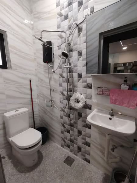 Office for Rent in Bandar Baru Permas Jaya (Permas Jaya) - Nick Low - Bathroom - PropertyGuru.com.my