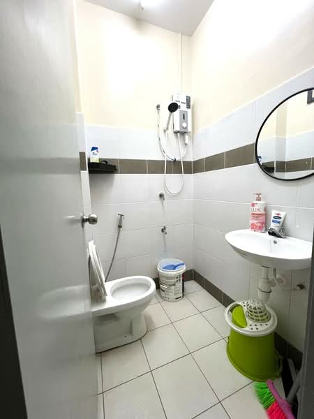 Rumah Teres 2 Tingkat untuk Dijual di Taman Flora Heights (Pasir Gudang) - Karl Lim - Bathroom - PropertyGuru.com.my