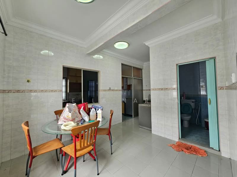 2-storey Terraced House for Rent in Bukit Indah (Ampang) - Stella Narita - Dining Room - PropertyGuru.com.my