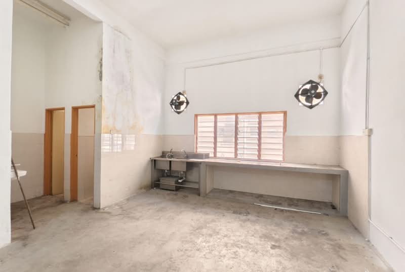 Shop / Office for Rent in Petaling Jaya (Selangor) - JC Tay - Kitchen - PropertyGuru.com.my