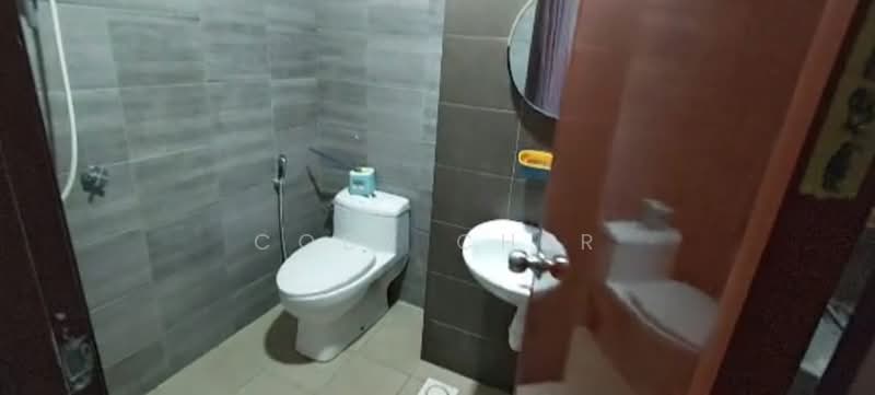 Kediaman Servis untuk Disewa di Symphony Tower (Menara Simfoni) - Cody Cher - Bathroom - PropertyGuru.com.my