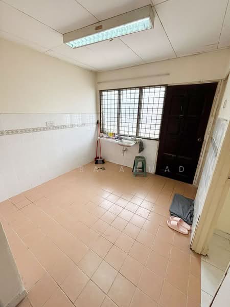 2-storey Terraced House for Sale in Bandar Tasik Kesuma (Beranang) - Azira Ahmad - Interior - PropertyGuru.com.my