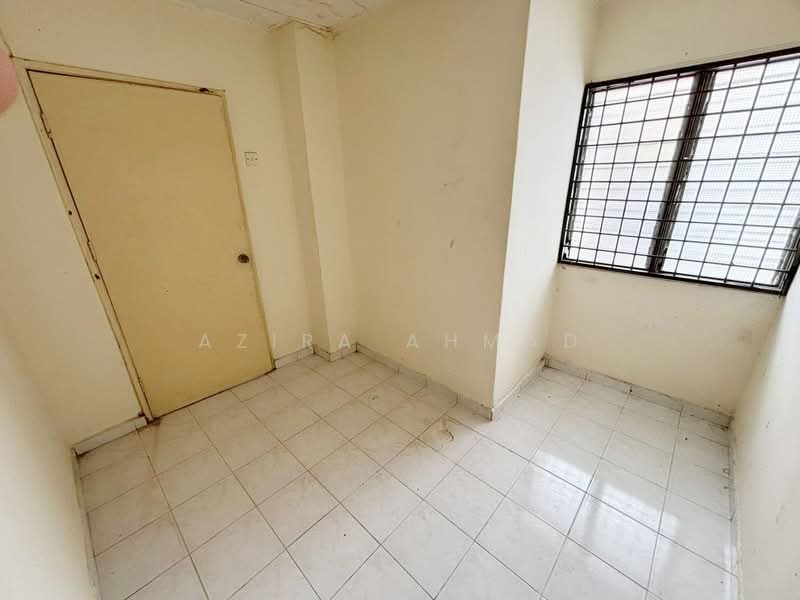 2-storey Terraced House for Sale in Bandar Tasik Kesuma (Beranang) - Azira Ahmad - Interior - PropertyGuru.com.my