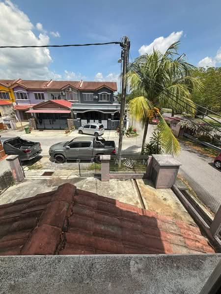 2-storey Terraced House for Sale in Bandar Tasik Kesuma (Beranang) - Azira Ahmad - Exterior - PropertyGuru.com.my