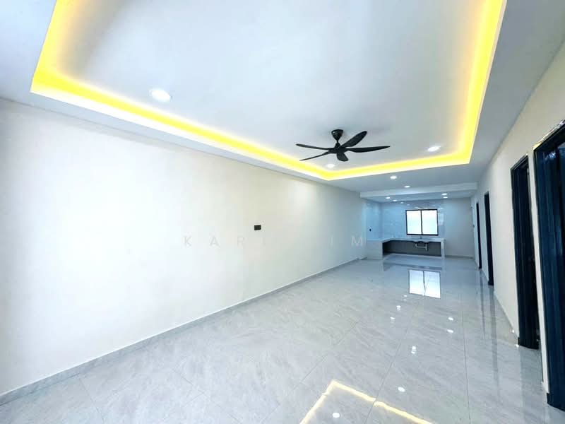 1-storey Terraced House for Sale in Taman Abad (Johor Bahru) - Karl Lim - Living Room - PropertyGuru.com.my