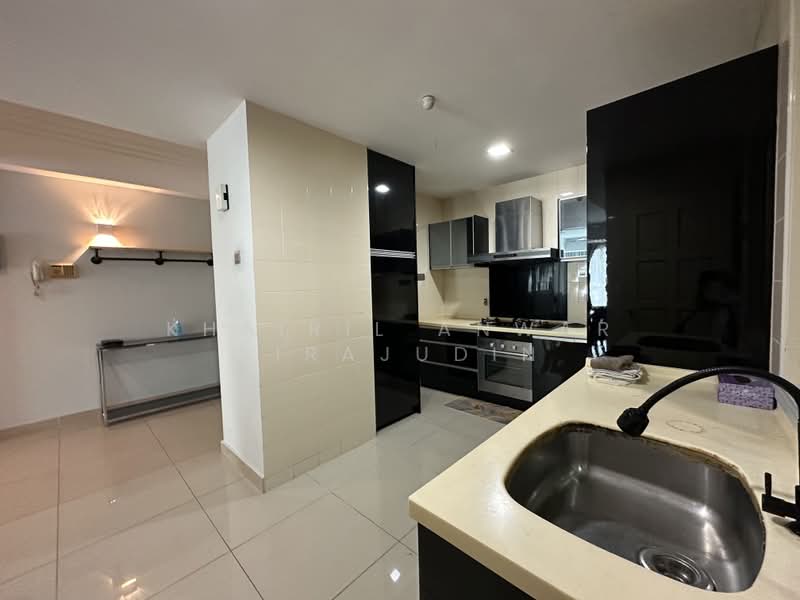 Condominium for Rent at Sutramas Luxury Condominium - Khairil Anwar Sirajudin - Kitchen - PropertyGuru.com.my