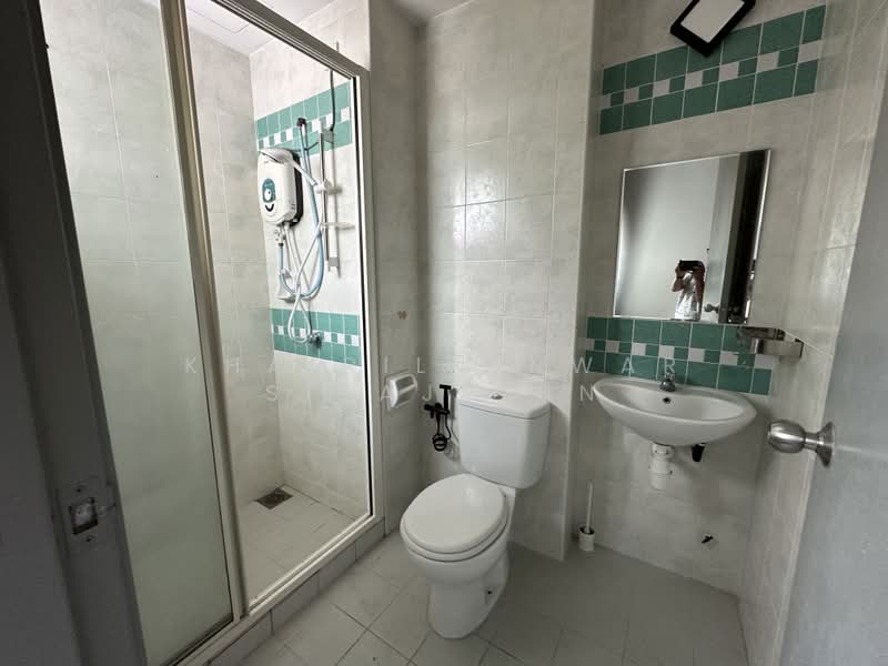 Condominium for Rent at Sutramas Luxury Condominium - Khairil Anwar Sirajudin - Bathroom - PropertyGuru.com.my