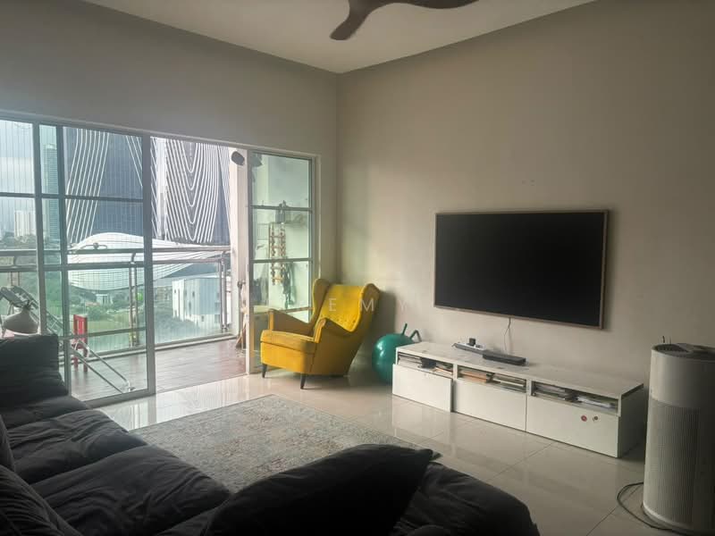 Kondominium untuk Disewa di Hartamas Regency 2 - Jeremy . - Living Room - PropertyGuru.com.my