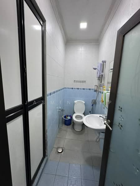 Rumah Teres 2-Tingkat untuk Dijual di Taman Connaught (Cheras) - Jasmine Yap - Bathroom - PropertyGuru.com.my