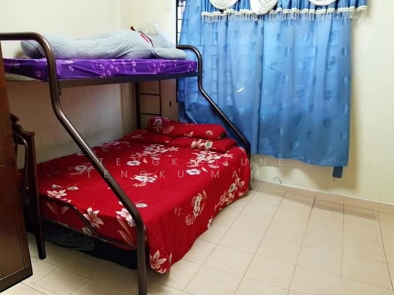 Pangsapuri untuk Dijual di Pangsapuri Megah Villa - Tengku June Tengku Mamat - PropertyGuru.com.my
