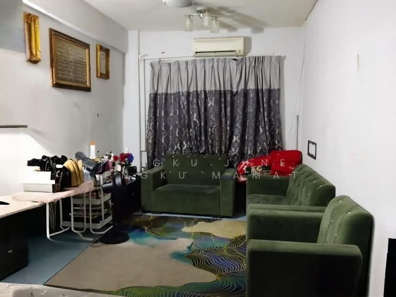 Pangsapuri untuk Dijual di Pangsapuri Megah Villa - Tengku June Tengku Mamat - PropertyGuru.com.my