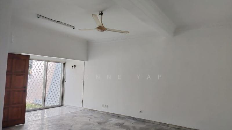 Rumah Teres 2-Tingkat untuk Dijual di Usj 14 (Subang Jaya) - Yvonne Yap - Living Room - PropertyGuru.com.my