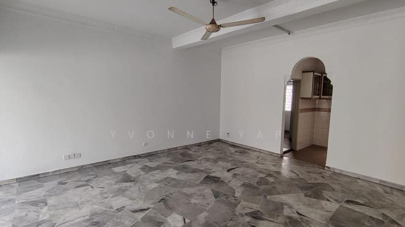Rumah Teres 2-Tingkat untuk Dijual di Usj 14 (Subang Jaya) - Yvonne Yap - Living Room - PropertyGuru.com.my