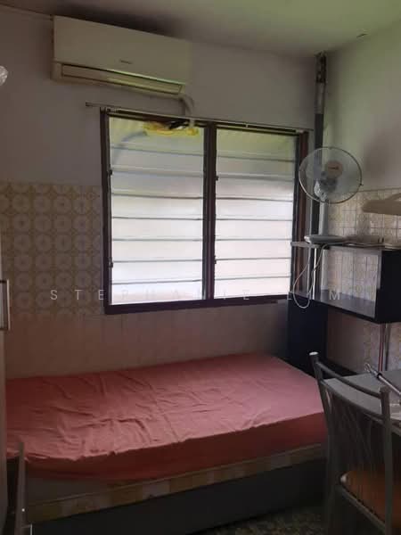 Apartment for Sale at Taman Kampar - Stephanie Lim - Bedroom - PropertyGuru.com.my