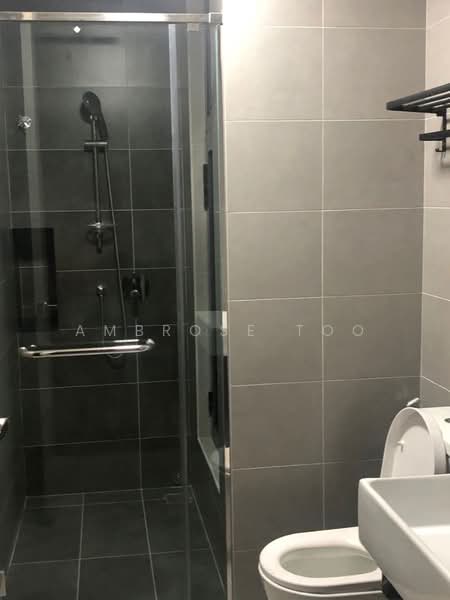 Servis Apartment untuk Disewa di Sunway Belfield - Ambrose Too - Bathroom - PropertyGuru.com.my