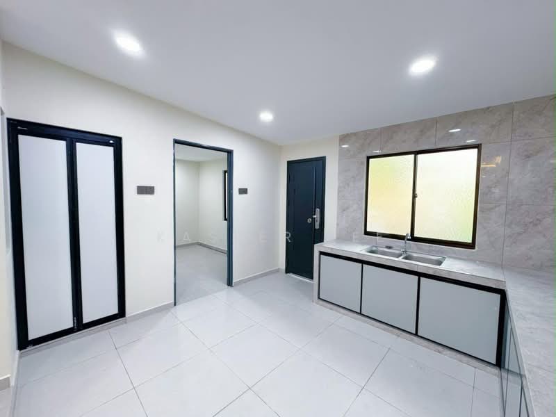 1-storey Terraced House for Sale in Taman Abad (Johor Bahru) - Kasper Lee - Kitchen - PropertyGuru.com.my