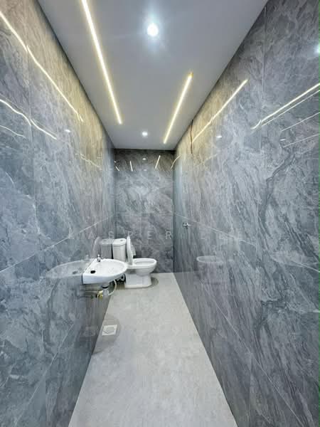 1-storey Terraced House for Sale in Taman Abad (Johor Bahru) - Kasper Lee - Bathroom - PropertyGuru.com.my