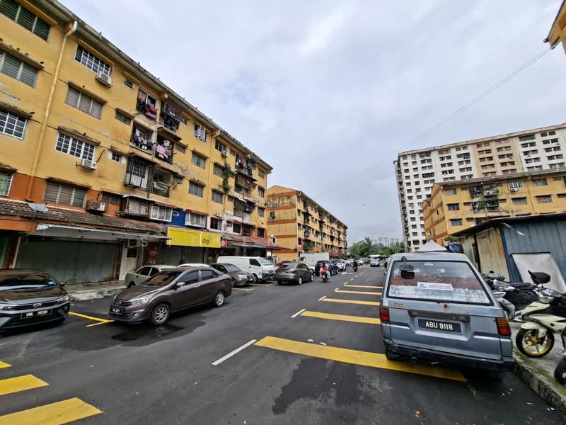 Kedai / Pejabat untuk Dijual di Taman Desaria (Petaling Jaya) - Steven Chan - Exterior - PropertyGuru.com.my
