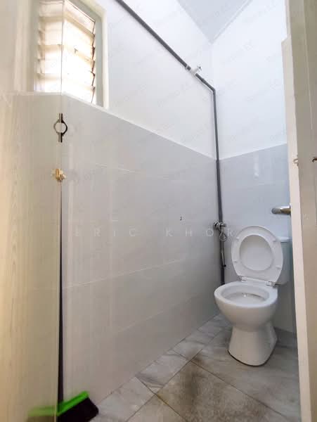 Rumah Teres 1 Tingkat untuk Dijual di Taman Wing Onn (Ipoh) - Eric Khor - Bathroom - PropertyGuru.com.my