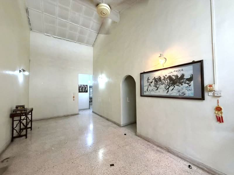 Semi-Detached House for Sale in Taman Perling (Perling) - Karl Lim - Interior - PropertyGuru.com.my
