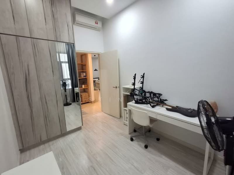 Condominium for Sale at Lakeville Residence - Justin Lai - Bedroom - PropertyGuru.com.my