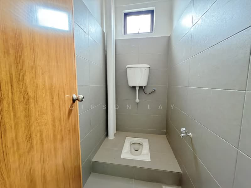 Shop / Office for Rent in Taman Kluang Perdana (Kluang) - Gipson Lay - PropertyGuru.com.my