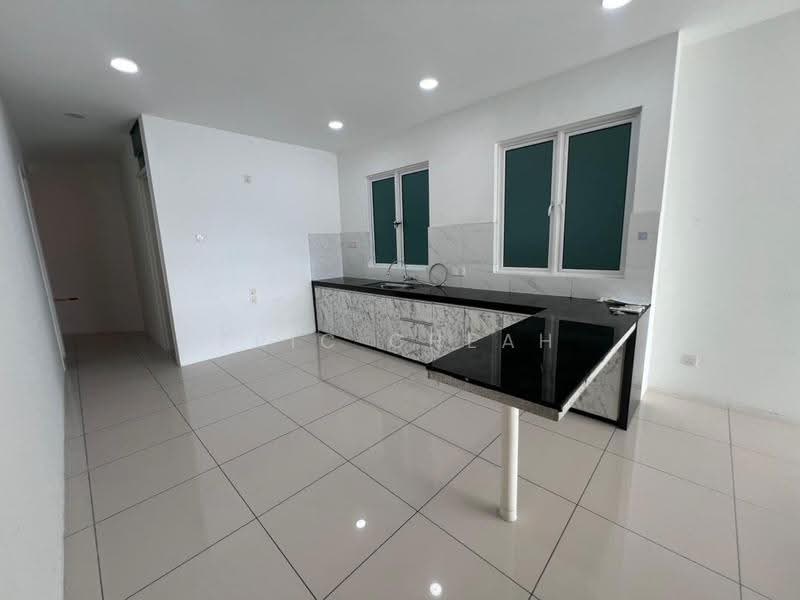 Condominium for Sale at The Clovers - Eric Cheah - Kitchen - PropertyGuru.com.my
