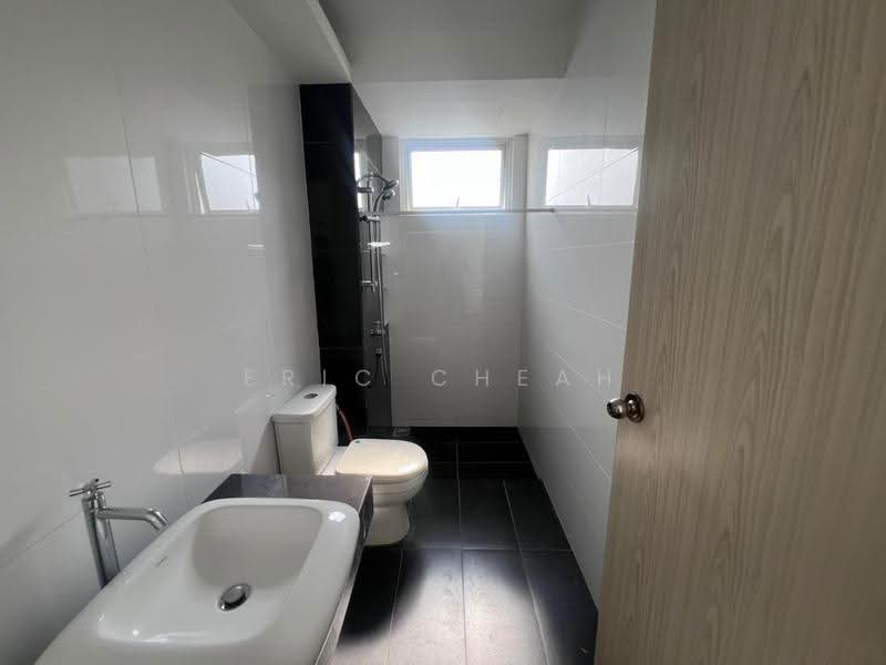 Condominium for Sale at The Clovers - Eric Cheah - Bathroom - PropertyGuru.com.my