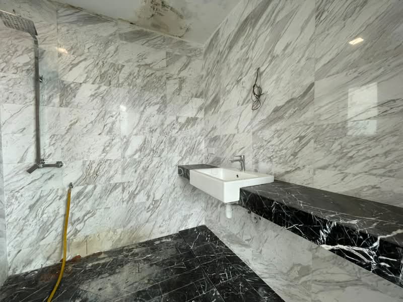 Bungalow for Rent in Damansara Heights (Kuala Lumpur) - Hugo Gooi - Bathroom - PropertyGuru.com.my