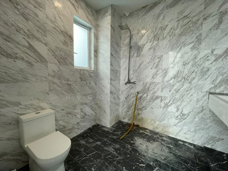 Bungalow for Rent in Damansara Heights (Kuala Lumpur) - Hugo Gooi - Bathroom - PropertyGuru.com.my