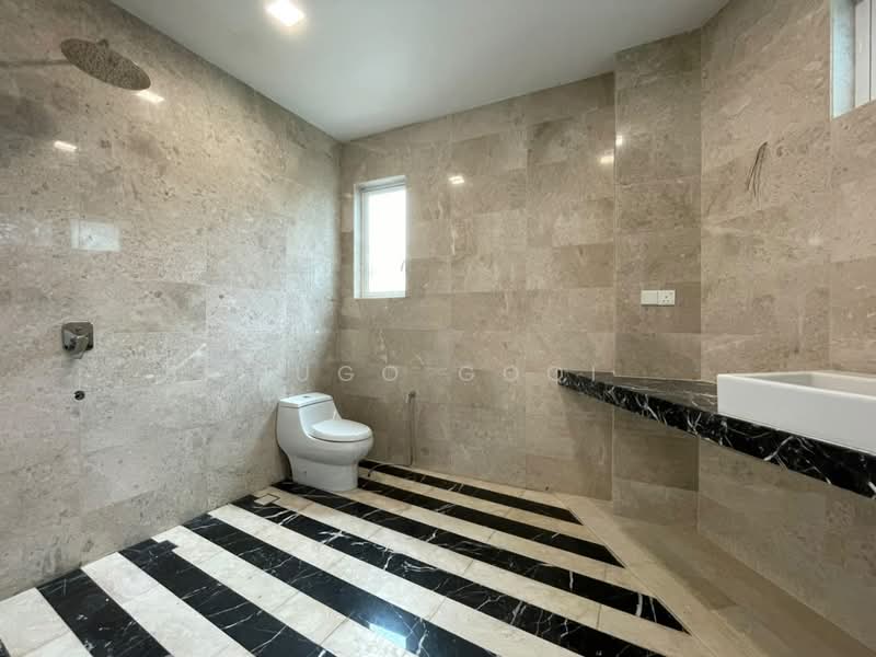 Bungalow for Rent in Damansara Heights (Kuala Lumpur) - Hugo Gooi - Bathroom - PropertyGuru.com.my