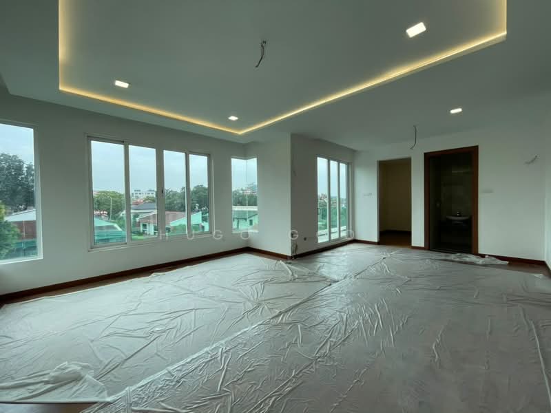 Bungalow for Rent in Damansara Heights (Kuala Lumpur) - Hugo Gooi - Living Room - PropertyGuru.com.my